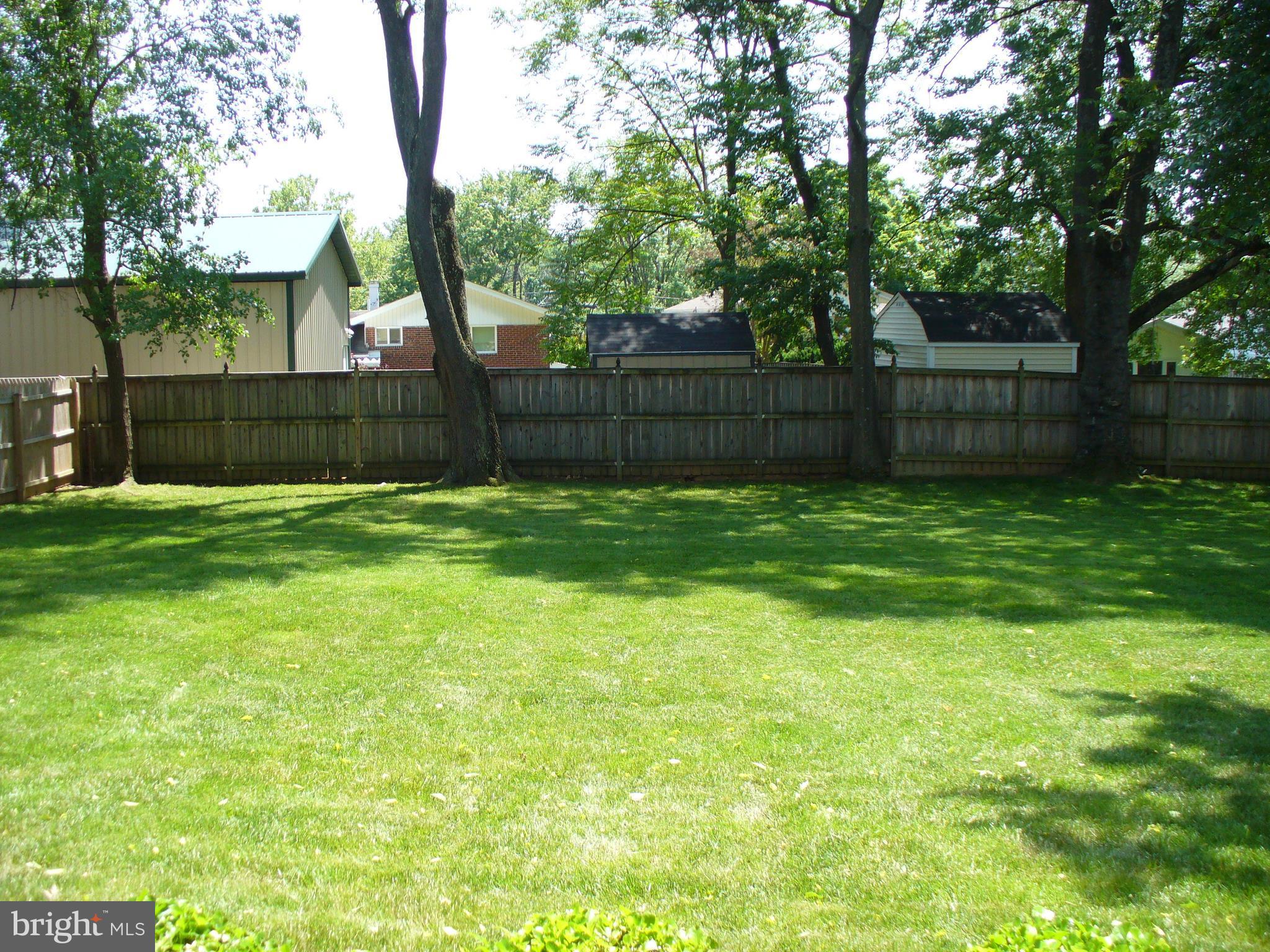 1806 Arcola Avenue Silver Spring, MD 20902 - Photo 9 of 30 Exterior (Rear)