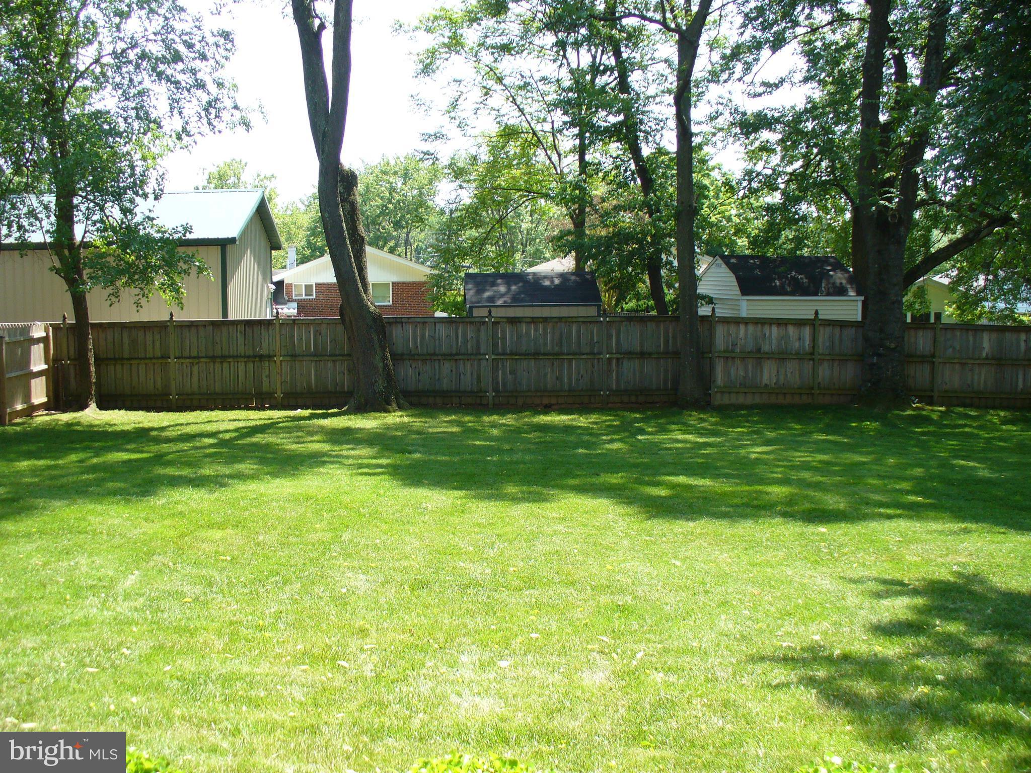 1806 Arcola Avenue Silver Spring, MD 20902 - Photo 10 of 30 Exterior (Rear)