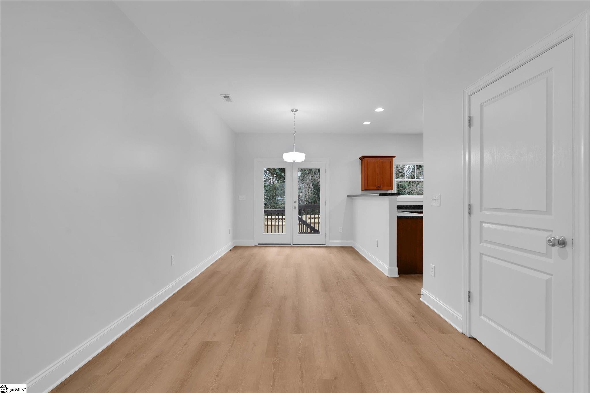 9 Jay Street Greenville, SC 29601 - Photo 8 of 34