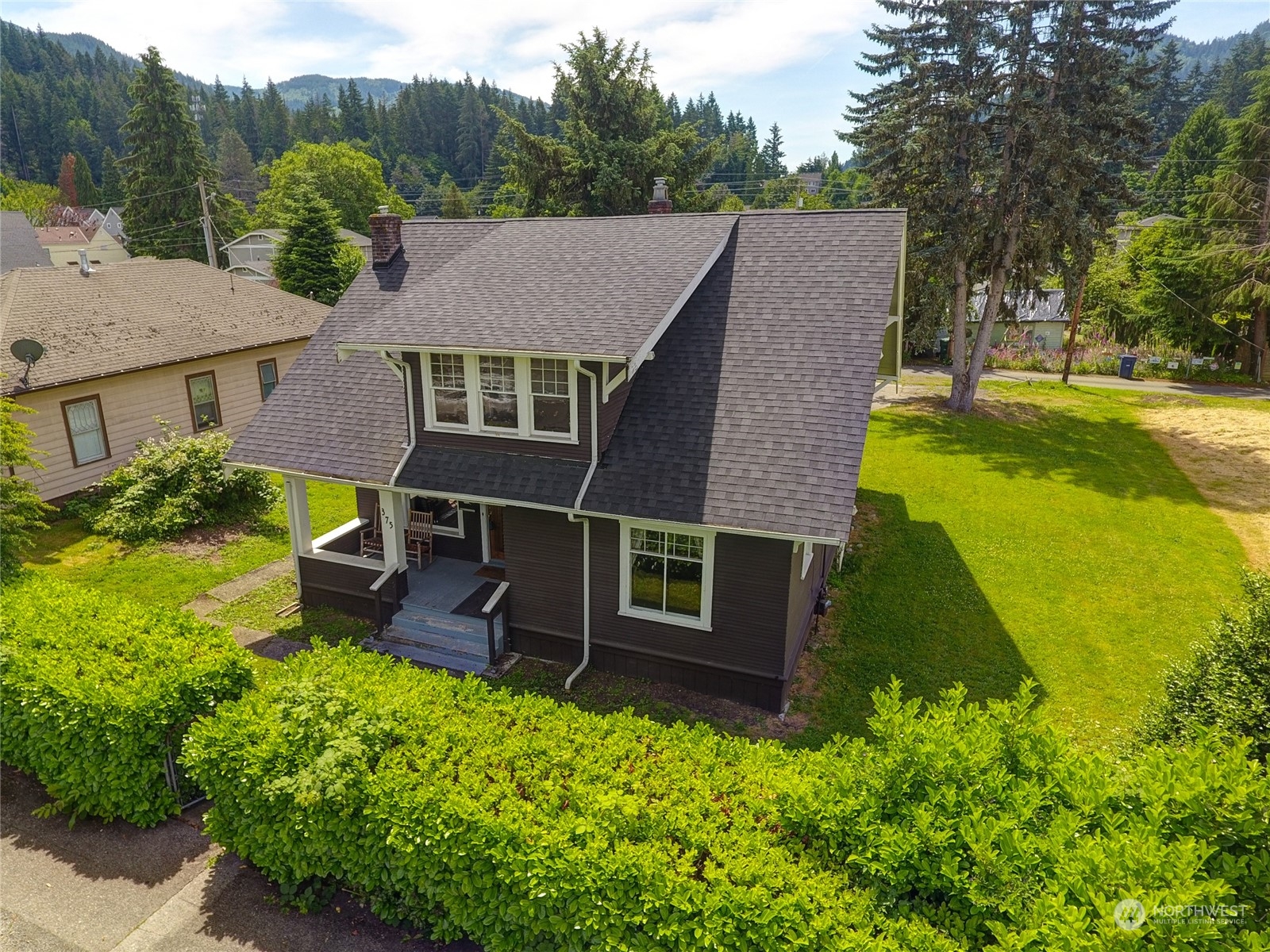 375 East Sunset Way Issaquah, WA 98027 - Photo 4 of 26 an aerial view of a house