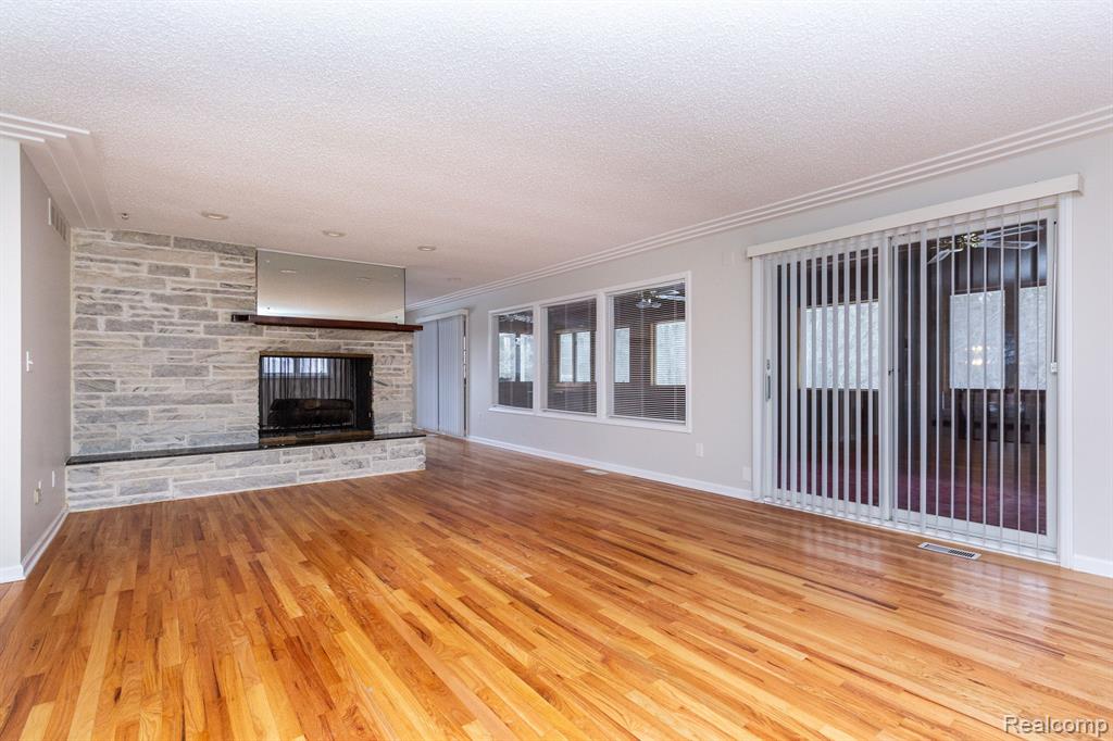 4355 South Lapeer Road Metamora, MI 48455 - Photo 7 of 69