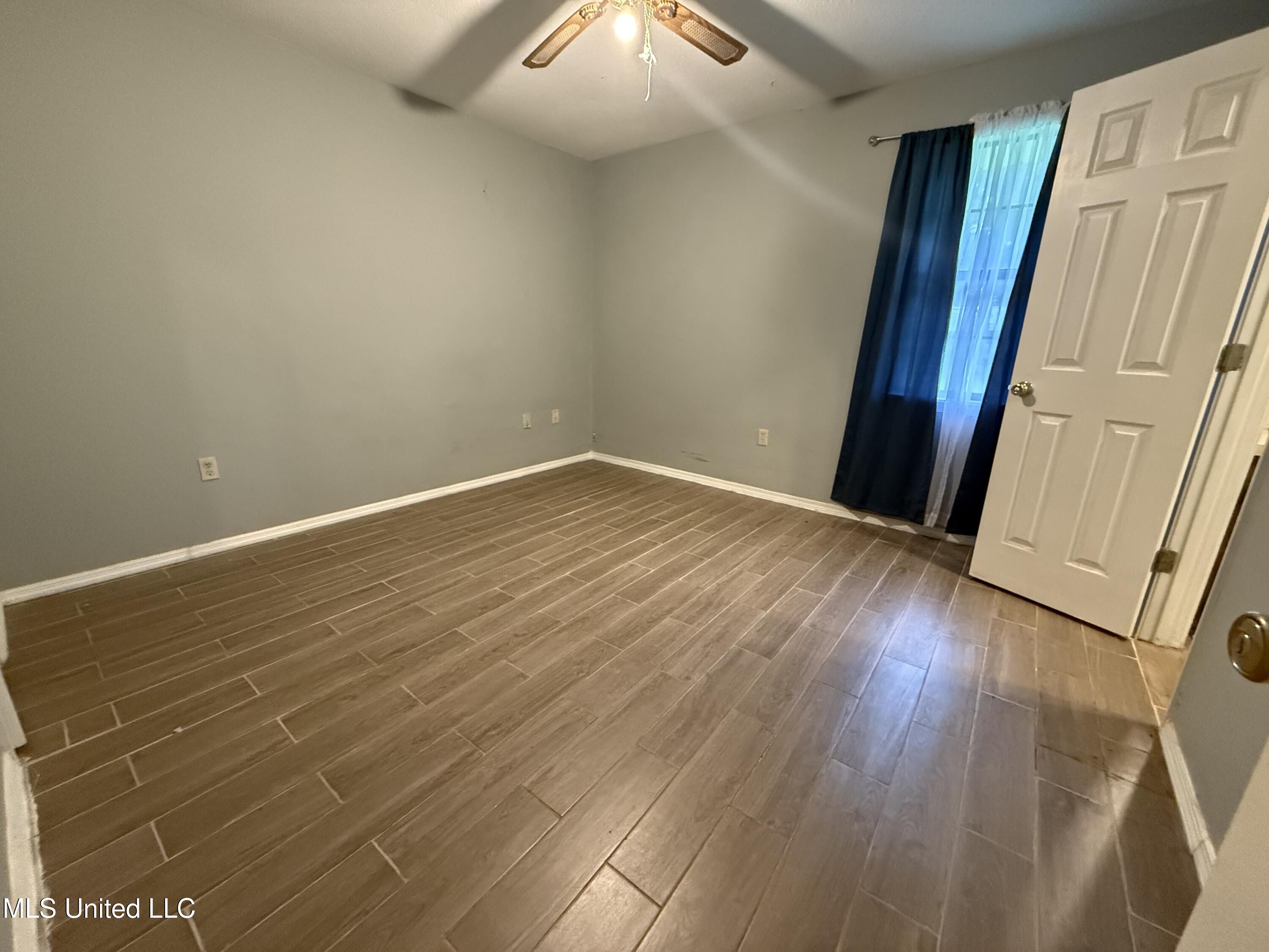 312 Oak Grove Road Tylertown, MS 39667 - Photo 11 of 16 IMG_1545