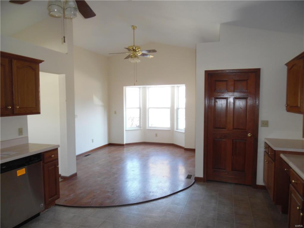 7 Ramsgate Collinsville, IL 62234 - Photo 12 of 41 Gallery Image 12