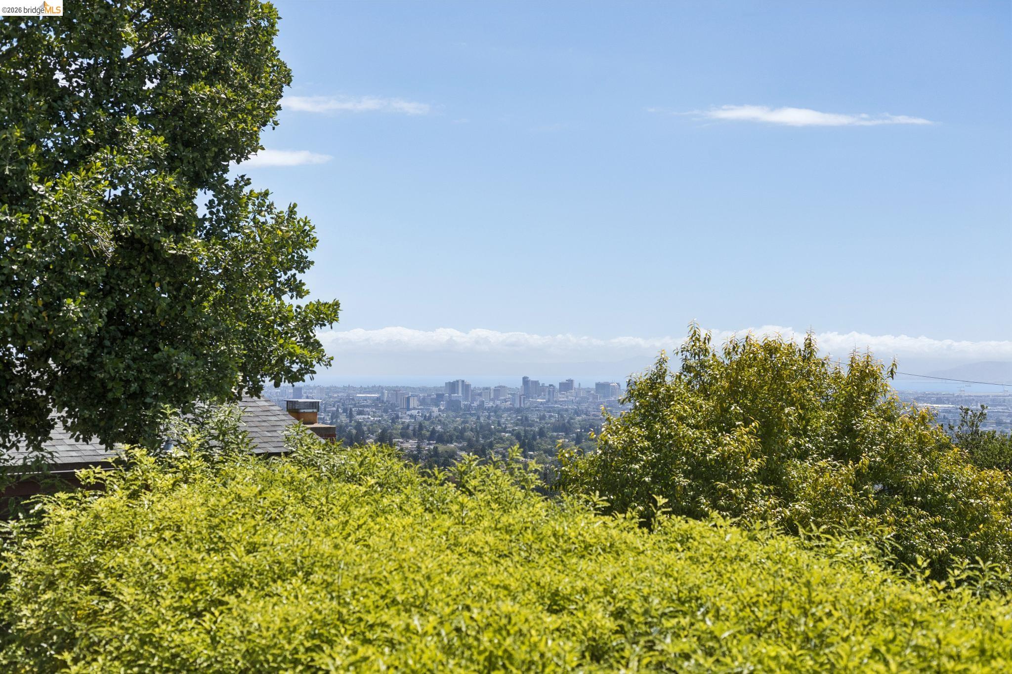 62 Arden Road Berkeley, CA 94704 - Photo 9 of 35