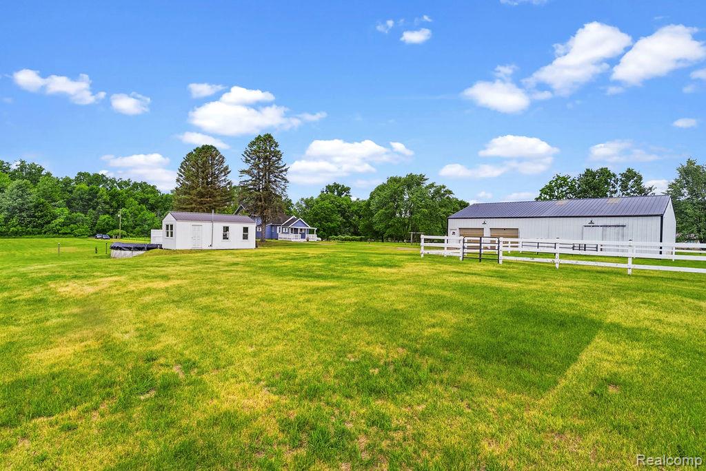 12466 Center Road Clio, MI 48420 - Photo 9 of 63
