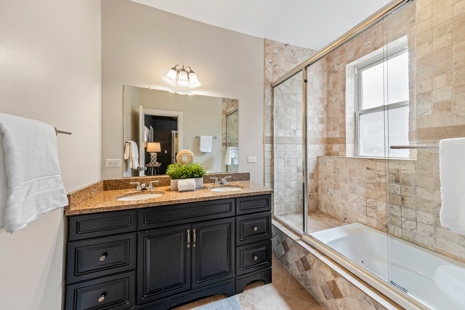 1621 West Rascher Avenue, Unit 3 Chicago, IL 60640 - Photo 8 of 22 Gallery Image 8