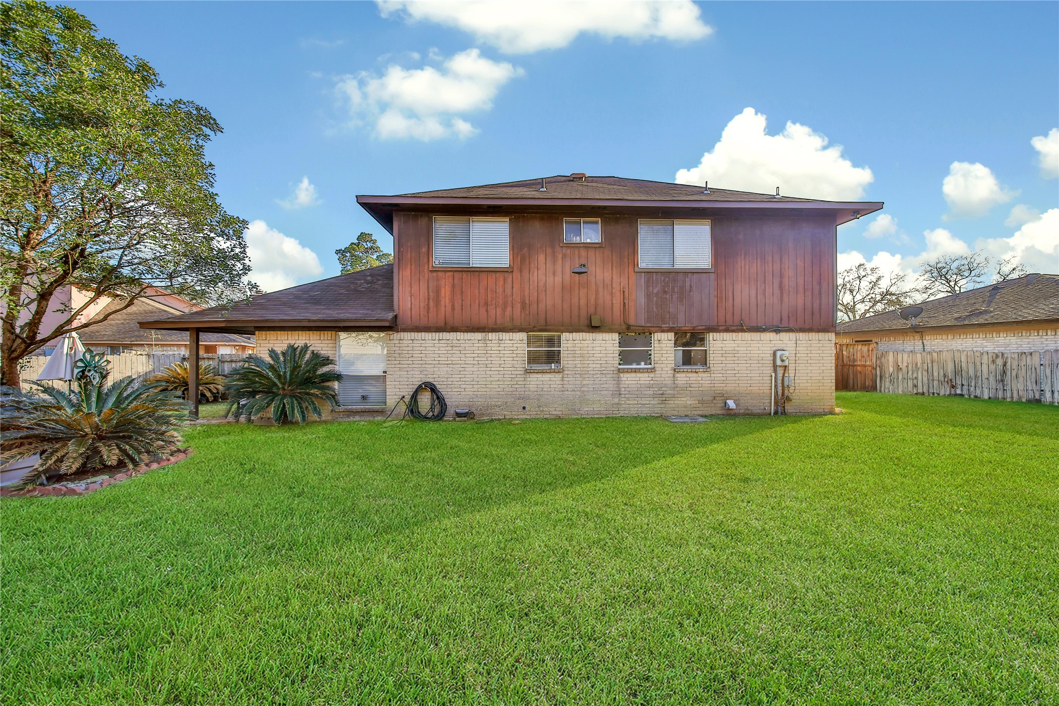 4206 Pineville Lane Spring, TX 77388 - Photo 34 of 35 a front view of a house with garden