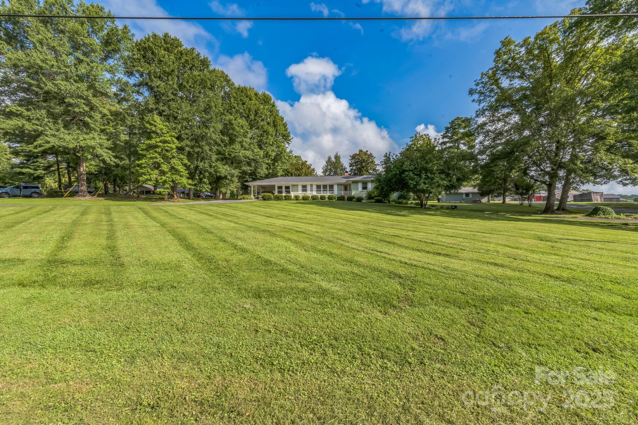 606 Spring Street Walnut Cove, NC 27052 - Photo 19 of 28 Gallery Image 19