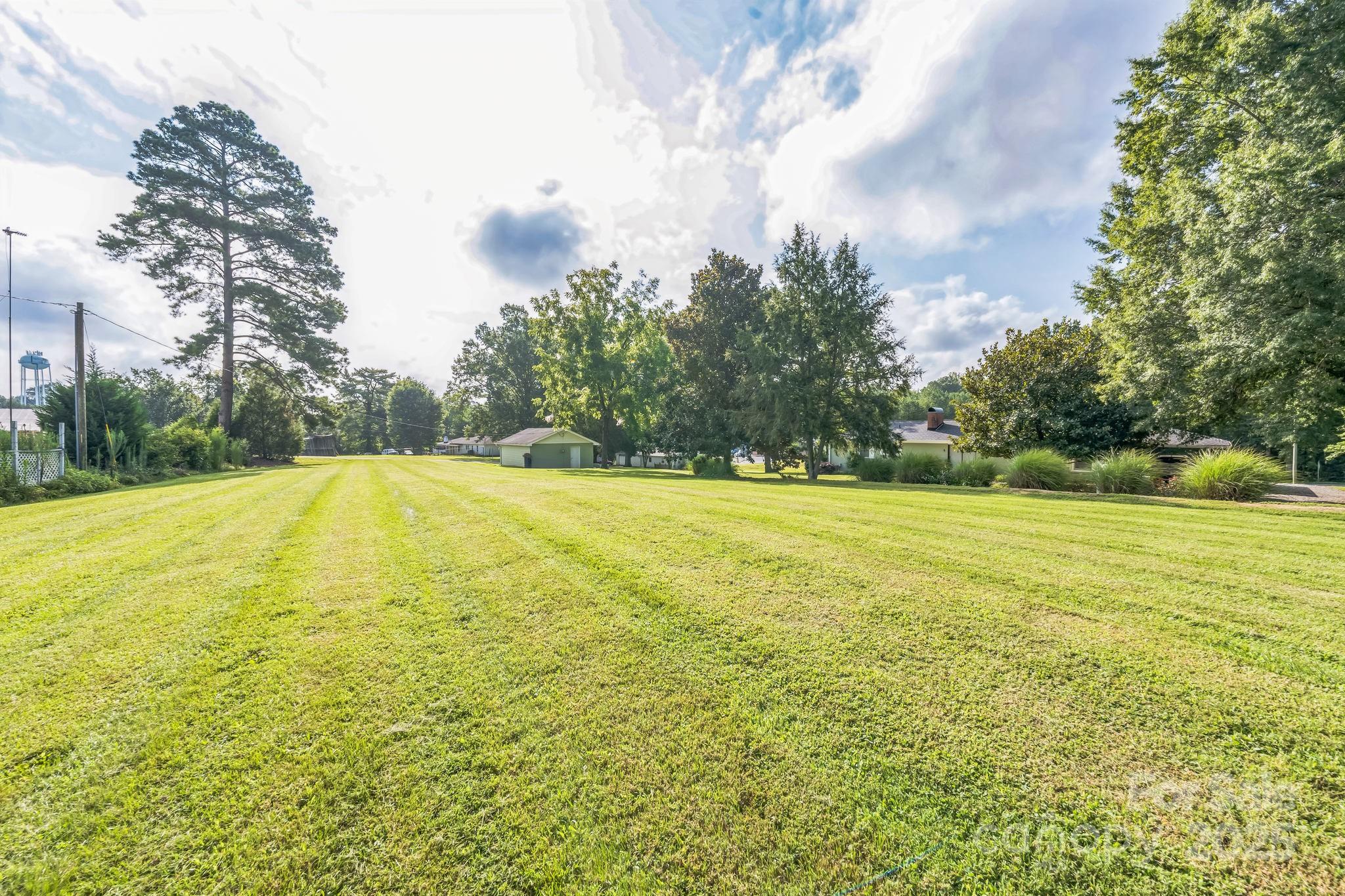 606 Spring Street Walnut Cove, NC 27052 - Photo 21 of 28 Gallery Image 21