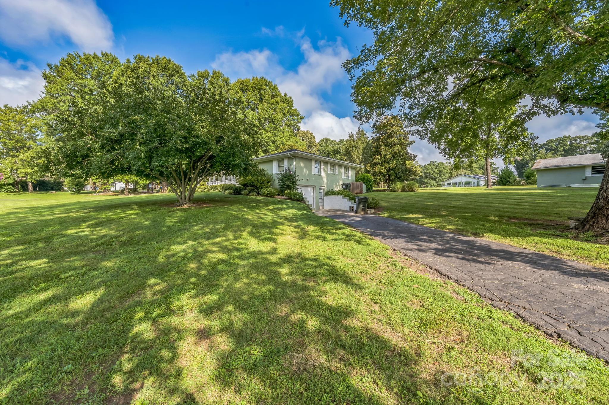 606 Spring Street Walnut Cove, NC 27052 - Photo 23 of 28 Gallery Image 23