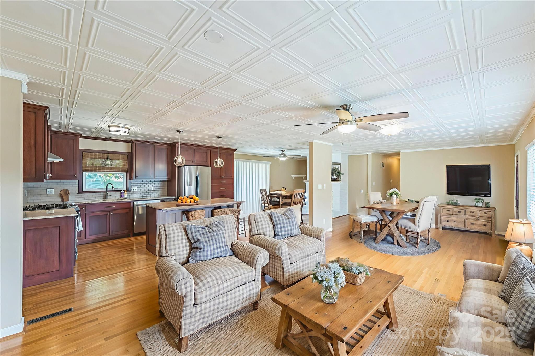 606 Spring Street Walnut Cove, NC 27052 - Photo 8 of 28 Gallery Image 8