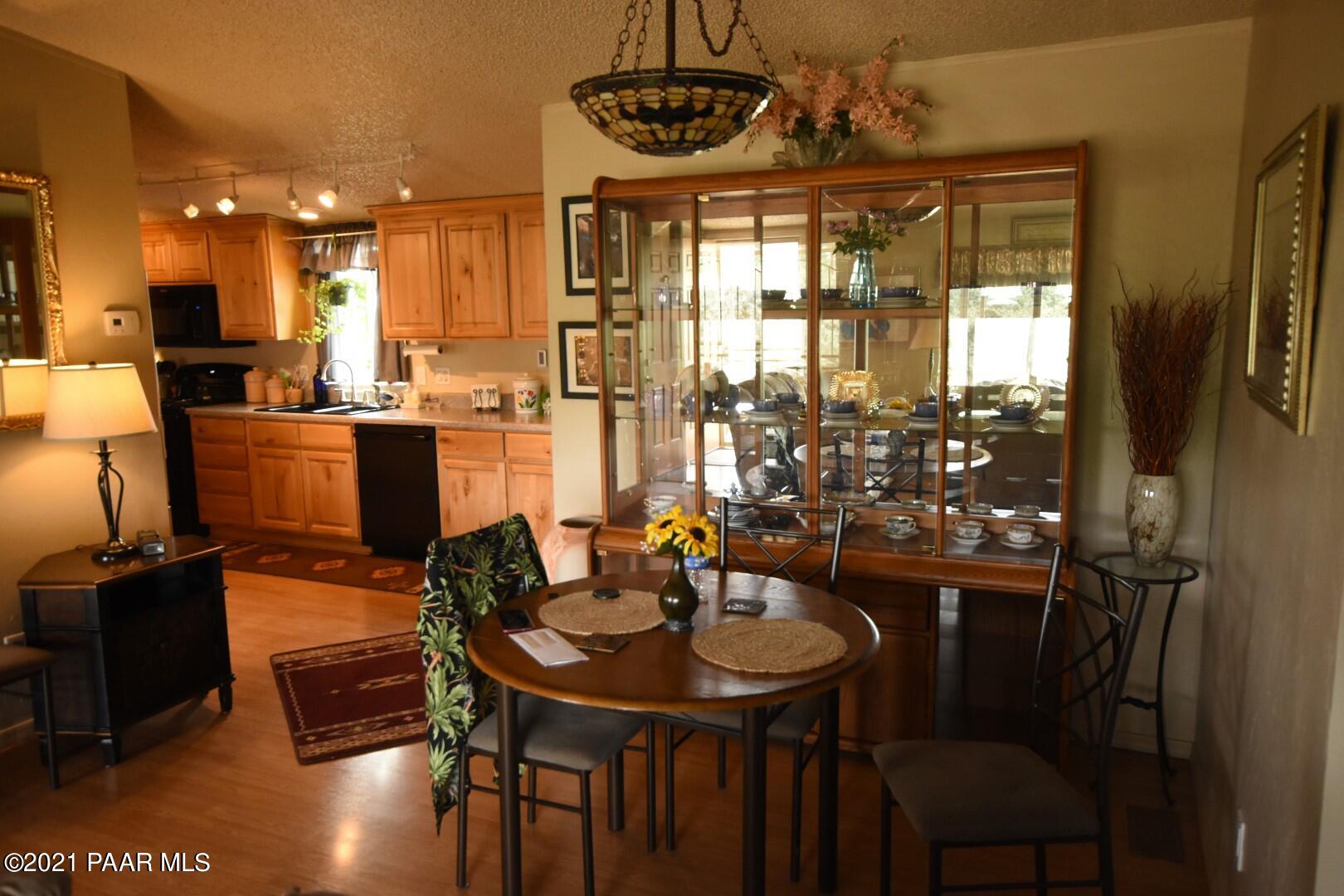 17565 East Old Cherry Road Dewey, AZ 86327 - Photo 26 of 30 Dining area (Large)