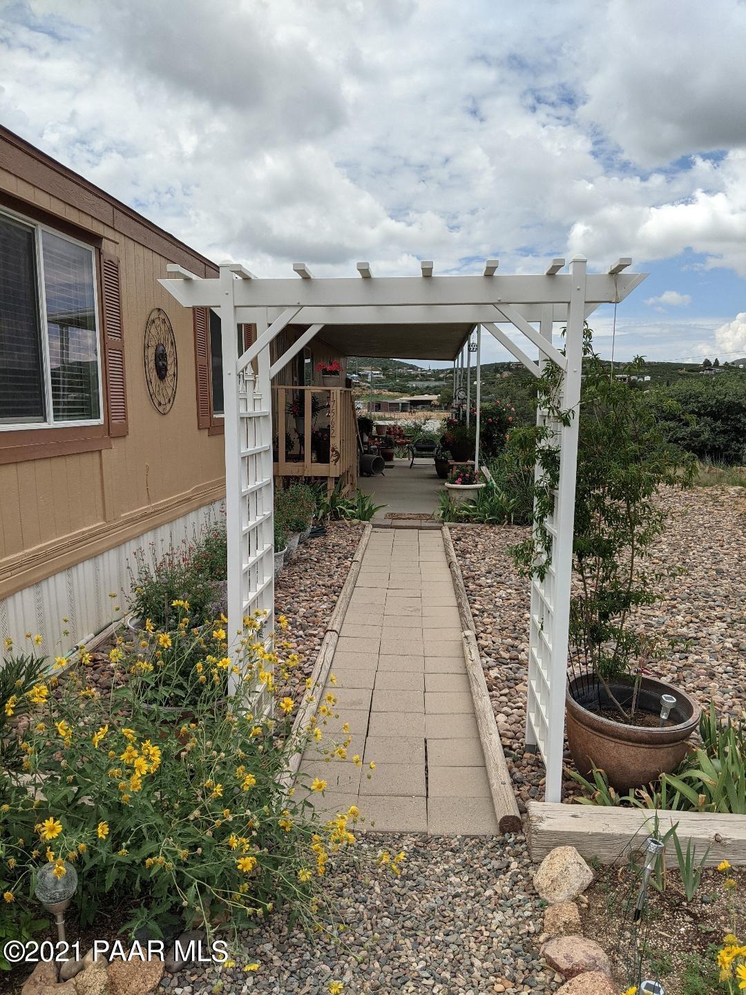 17565 East Old Cherry Road Dewey, AZ 86327 - Photo 6 of 30 Archway (Large)