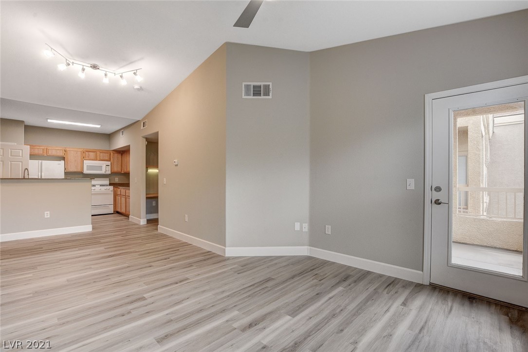 10550 West Alexander Road, Unit 2086 Las Vegas, NV 89129 - Photo 13 of 50
