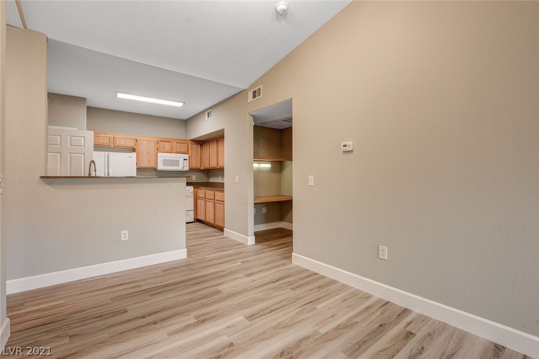 10550 West Alexander Road, Unit 2086 Las Vegas, NV 89129 - Photo 7 of 50