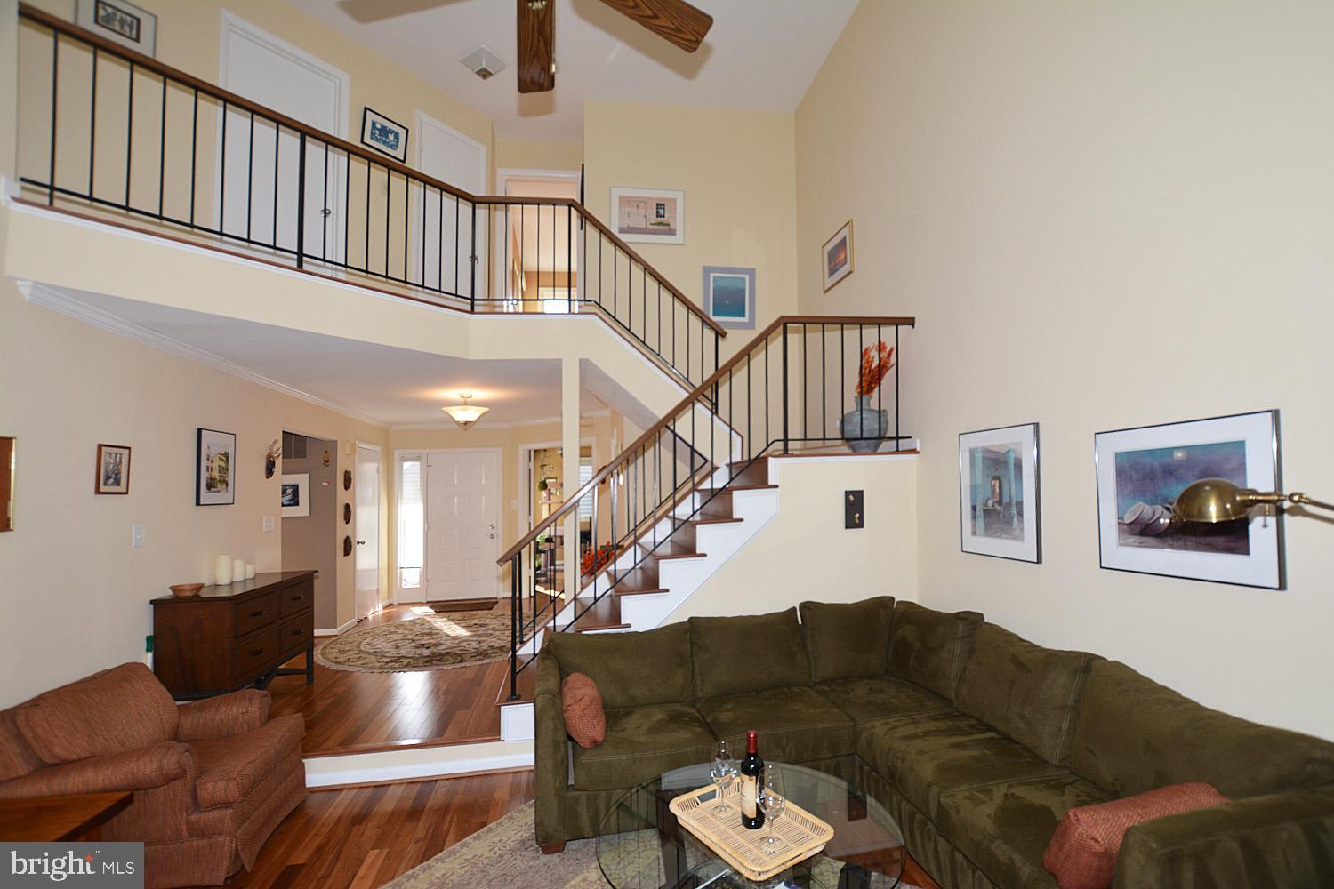 11618 Chapel Cross Way Reston, VA 20194 - Photo 8 of 41 Soaring two story ceiling