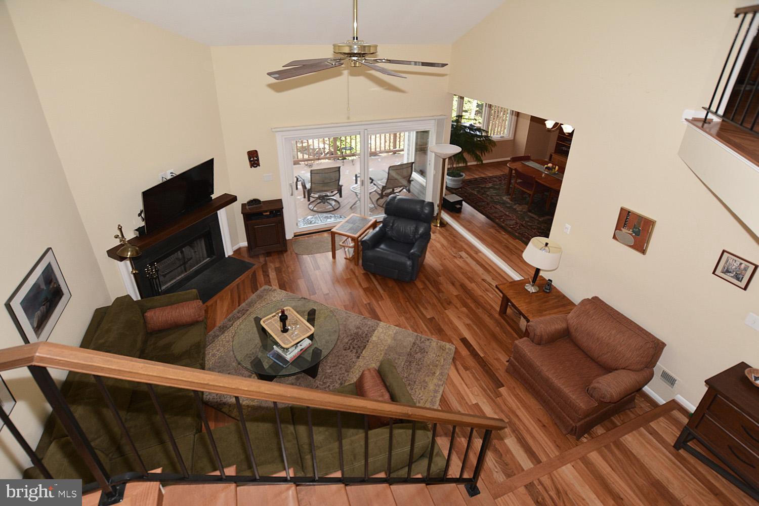 11618 Chapel Cross Way Reston, VA 20194 - Photo 9 of 41 View of living room from upper level gallery