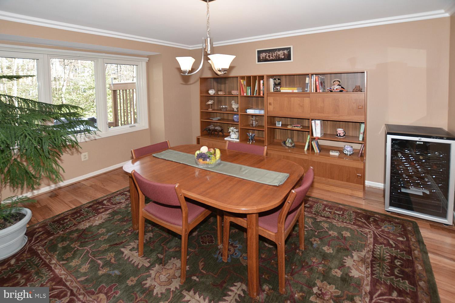 11618 Chapel Cross Way Reston, VA 20194 - Photo 10 of 41 Lovely dining room