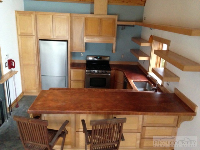 404 H Stanley Miller Road Deep Gap, NC 28618 - Photo 3 of 6 Gallery Image 3