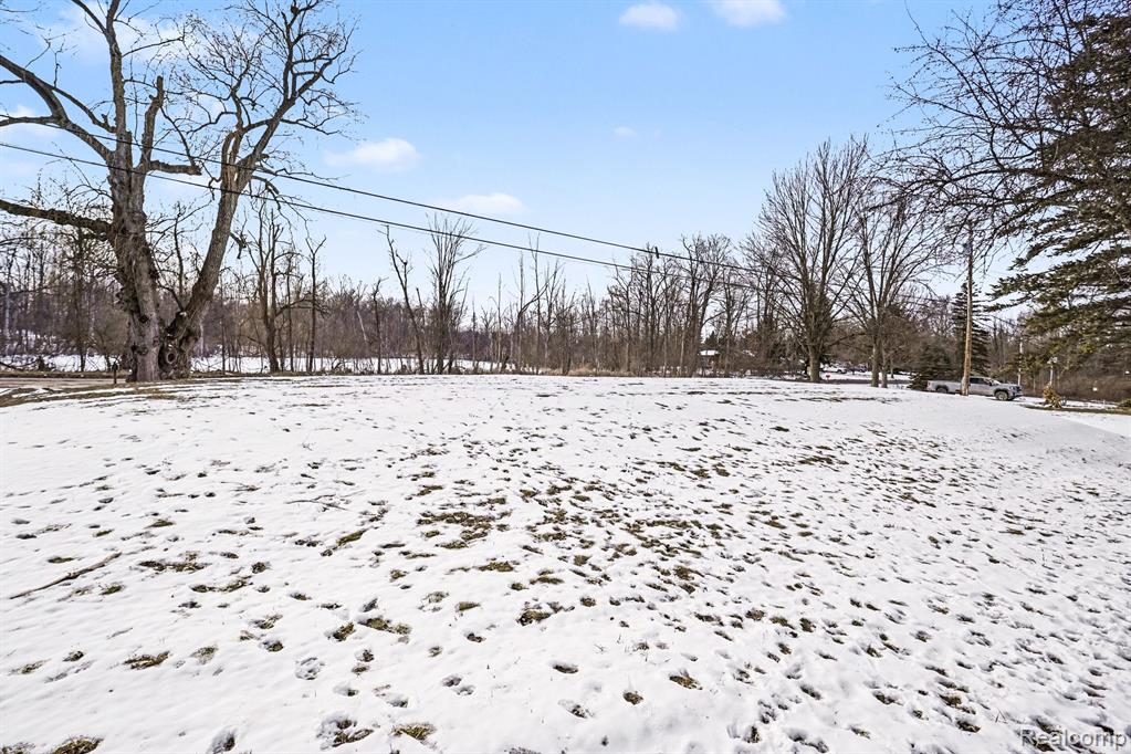 15235 Eddy Lake Road Fenton, MI 48430 - Photo 24 of 32 Gallery Image 24