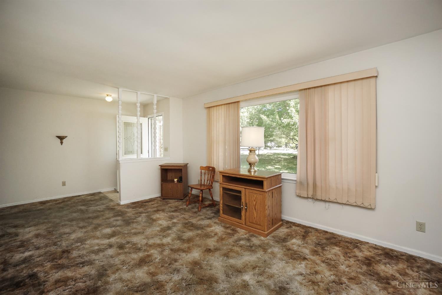 523 Lang Road Cincinnati, OH 45244 - Photo 10 of 44