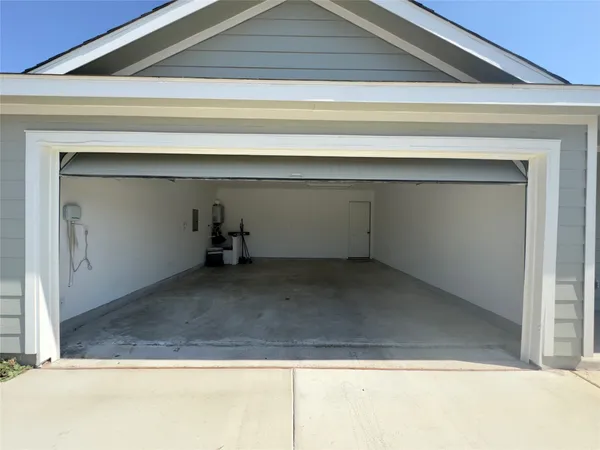 $1,897 | 2218 Cumulus Court, Lockhart, TX 78644