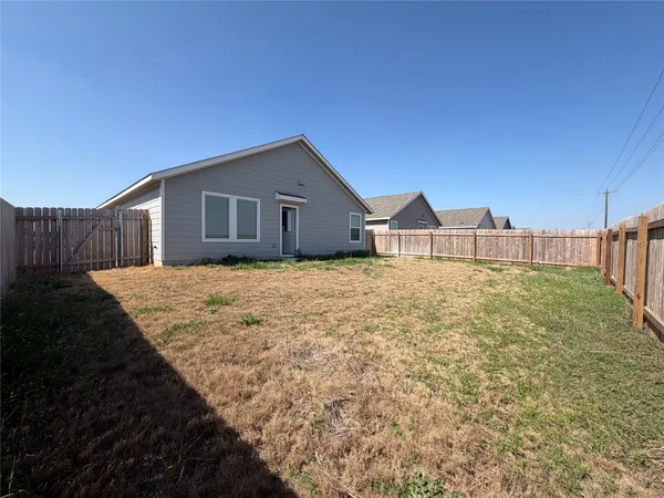 $1,897 | 2218 Cumulus Court, Lockhart, TX 78644
