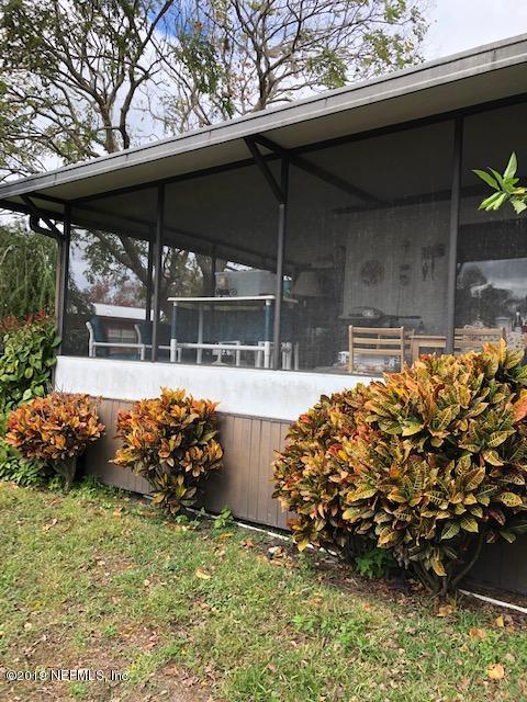 105 Bill Road Crescent City, FL 32112 - Photo 4 of 54 Screened Porch