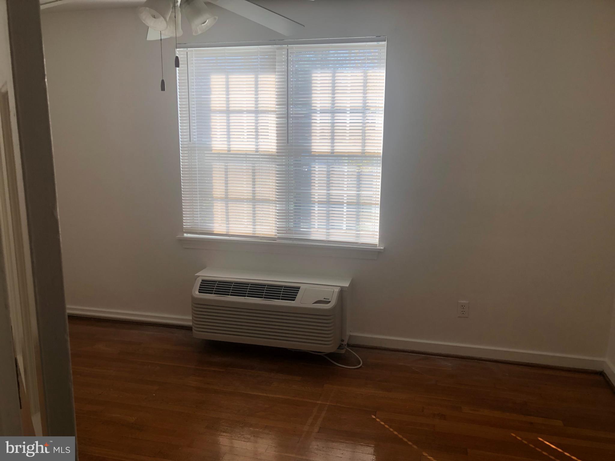 113 East Glebe Road, Unit C Alexandria, VA 22305 - Photo 9 of 10