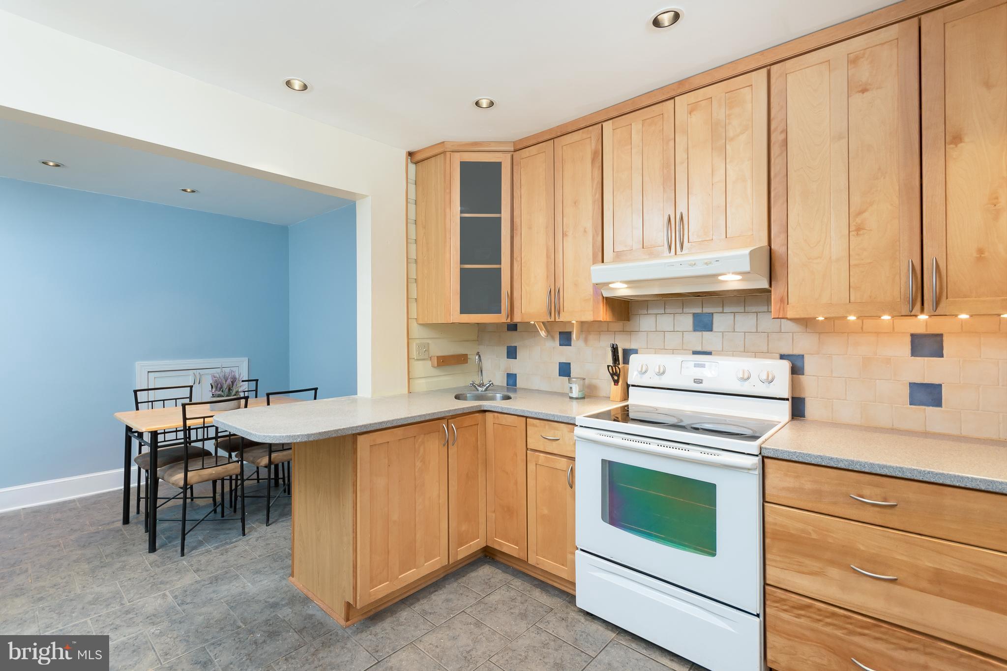 4920 Braddock Road Temple Hills, MD 20748 - Photo 11 of 25 Kitchen