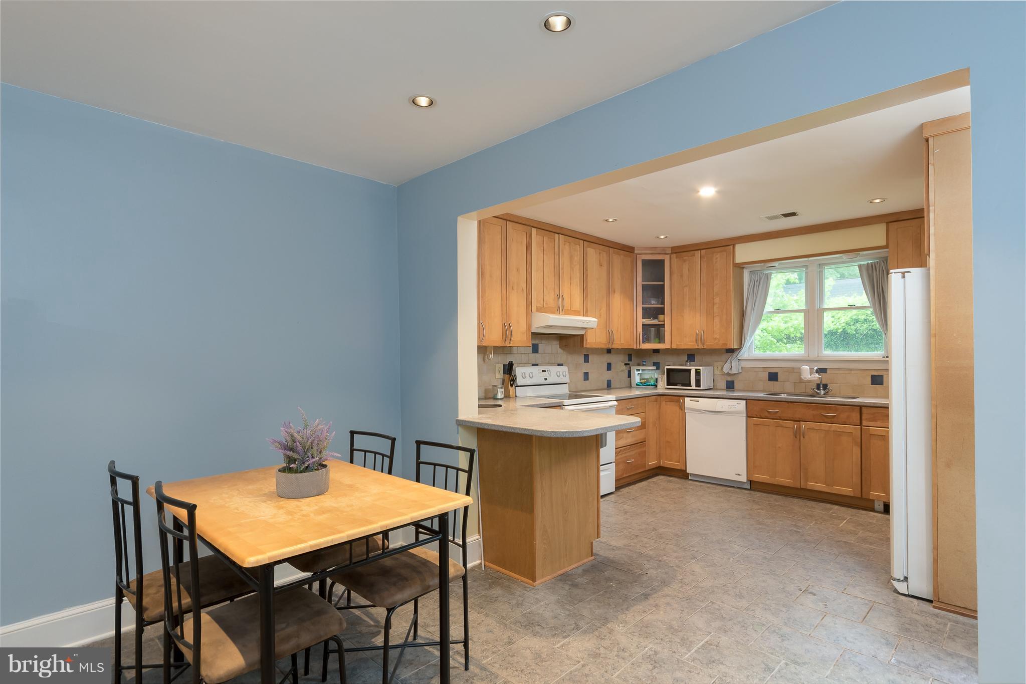 4920 Braddock Road Temple Hills, MD 20748 - Photo 9 of 25 Kitchen