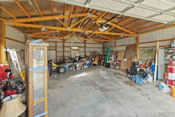 $390,000 | 9345 Schaller Road, Lenzburg, IL 62255