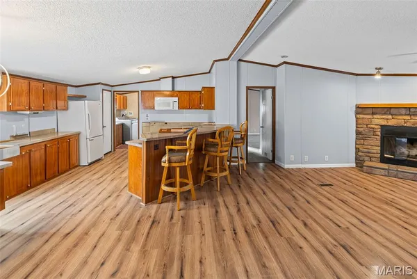 $390,000 | 9345 Schaller Road, Lenzburg, IL 62255