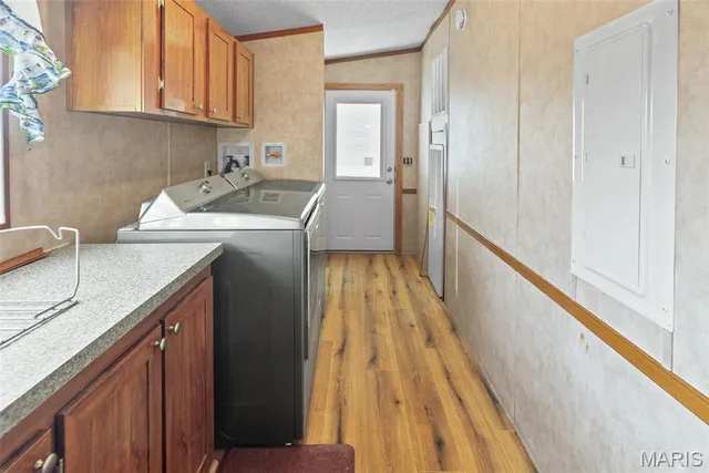 $400,000 | 9345 Schaller Road, Lenzburg, IL 62255