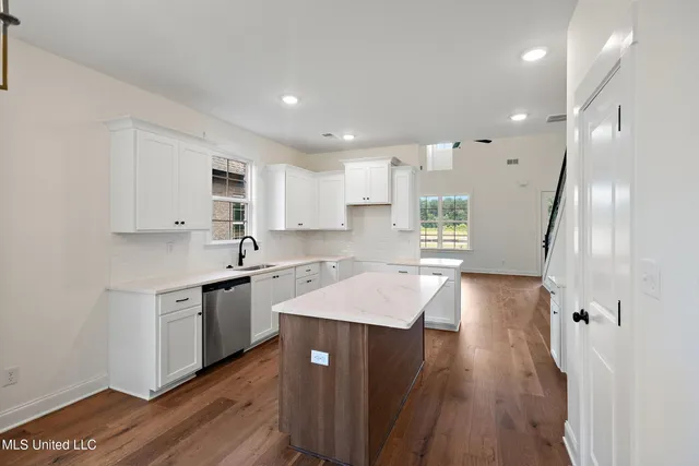 $384,900 | 622 Bolivar Drive, Nesbit, MS 38651