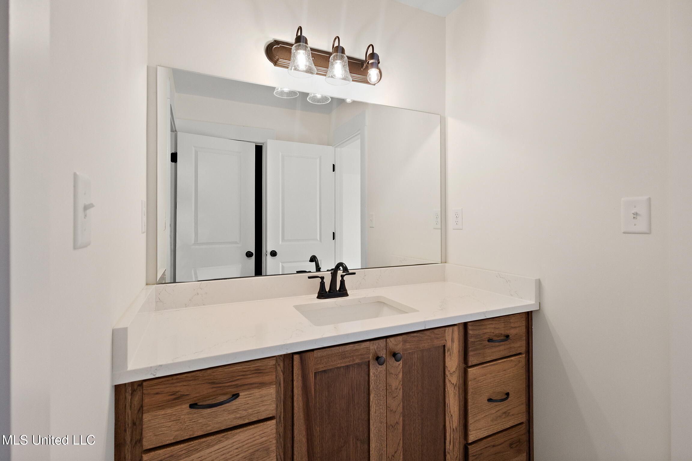 622 Bolivar Drive Nesbit, MS 38651 - Photo 23 of 31 Apple