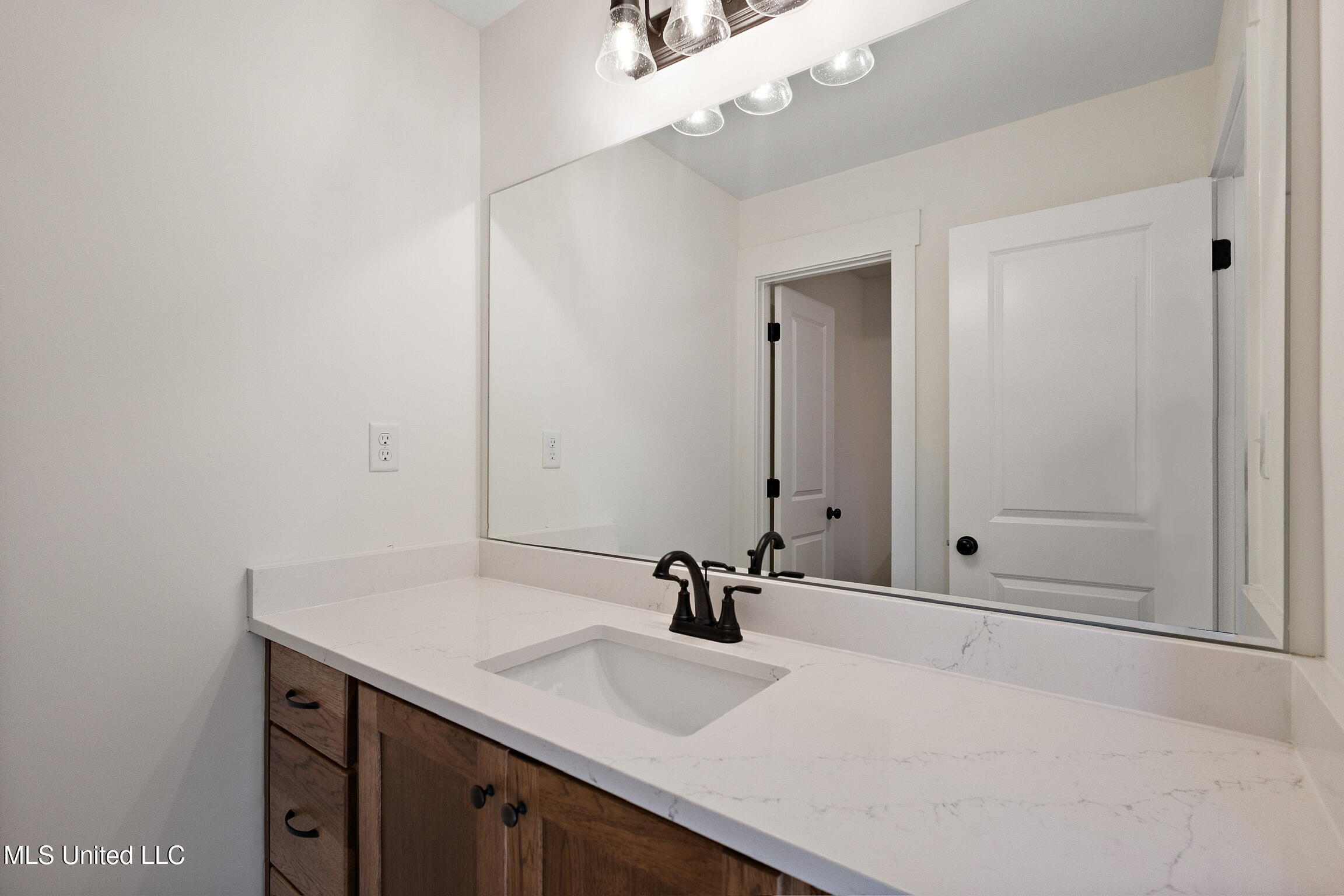 622 Bolivar Drive Nesbit, MS 38651 - Photo 24 of 31 Apple