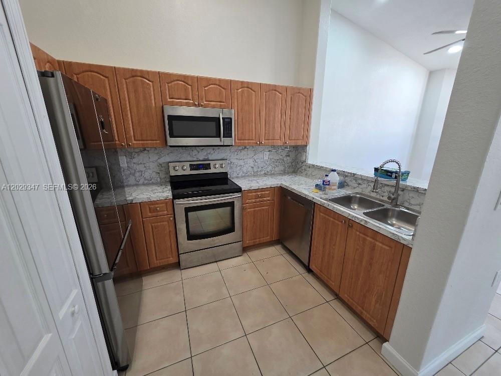 1661 Southeast 29th Court, Unit 209 Homestead, FL 33035 - Photo 7 of 21
