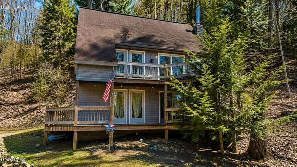 $499,900 | 734 East River Drive, Lake Luzerne, NY 12846