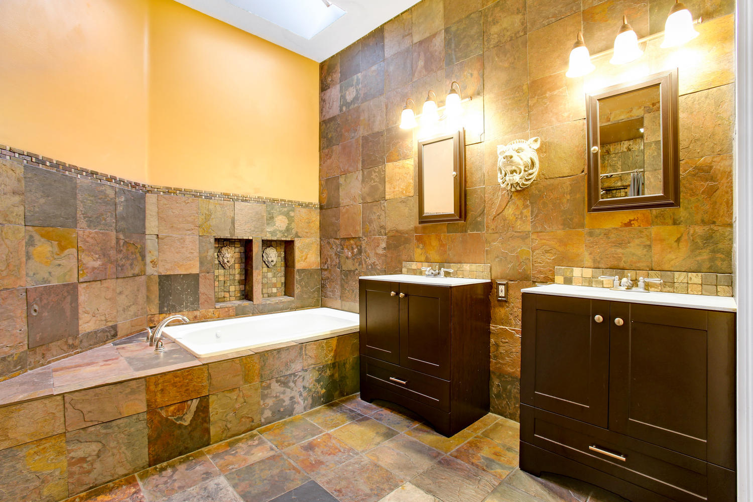 196 Hampton Place Jupiter, FL 33458 - Photo 13 of 22 196 Hampton Pl Jupiter FL-large-013-19-M