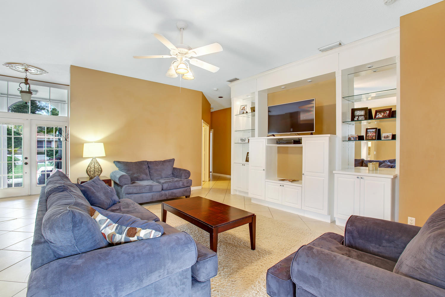 196 Hampton Place Jupiter, FL 33458 - Photo 5 of 22 196 Hampton Pl Jupiter FL-large-004-7-Fa