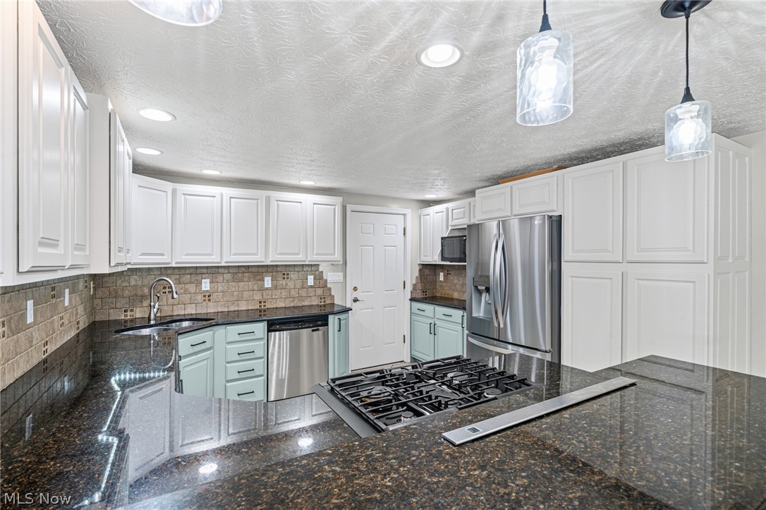 12335 Robson Road Grafton, OH 44044 - Photo 10 of 49