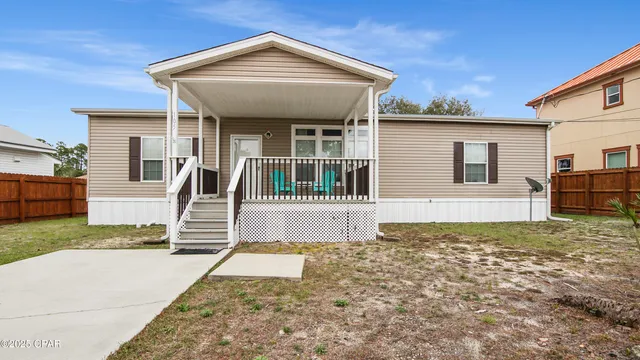 $2,000 | 105 Evergreen Street, Panama City Beach, FL 32407