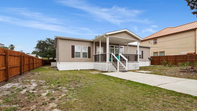 $2,000 | 105 Evergreen Street, Panama City Beach, FL 32407