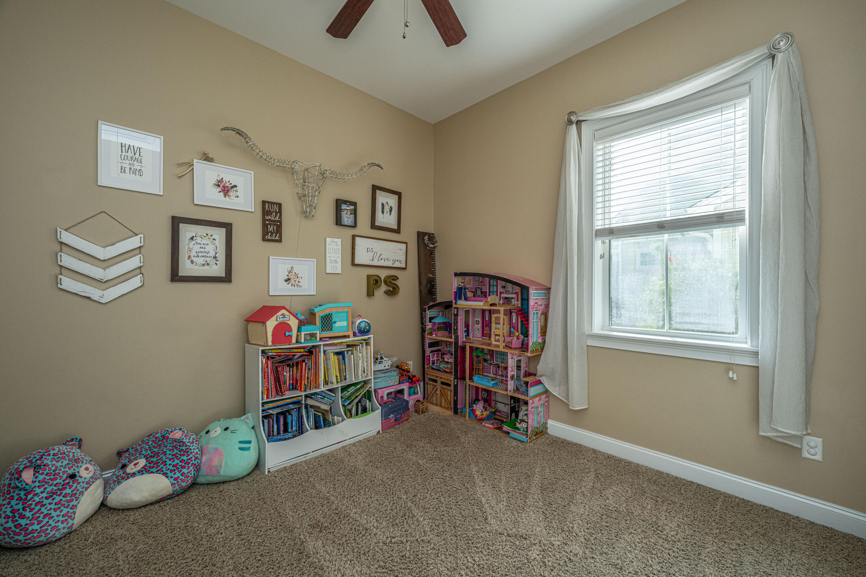 1852 Hall Point Road Mount Pleasant, SC 29466 - Photo 29 of 57 Bedroom 2