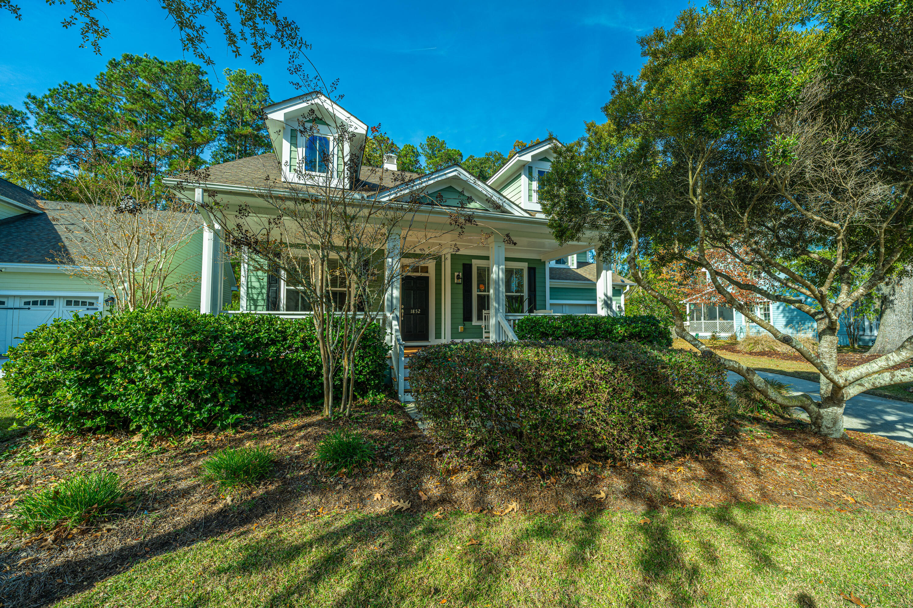 1852 Hall Point Road Mount Pleasant, SC 29466 - Photo 3 of 57 1852HallPtRd004