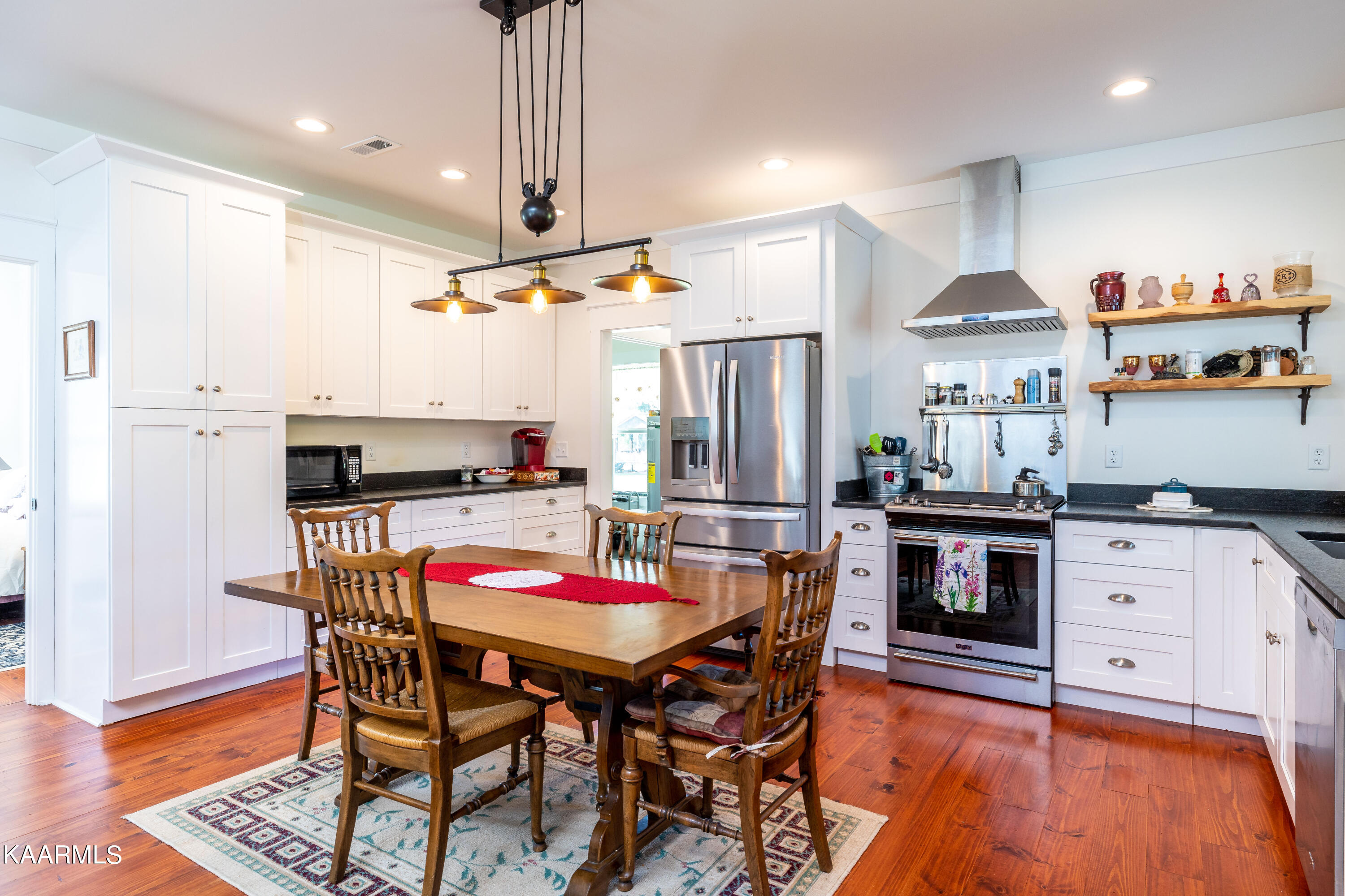 310 Sandy Lane Townsend, TN 37882 - Photo 13 of 50 310Sandyln-25