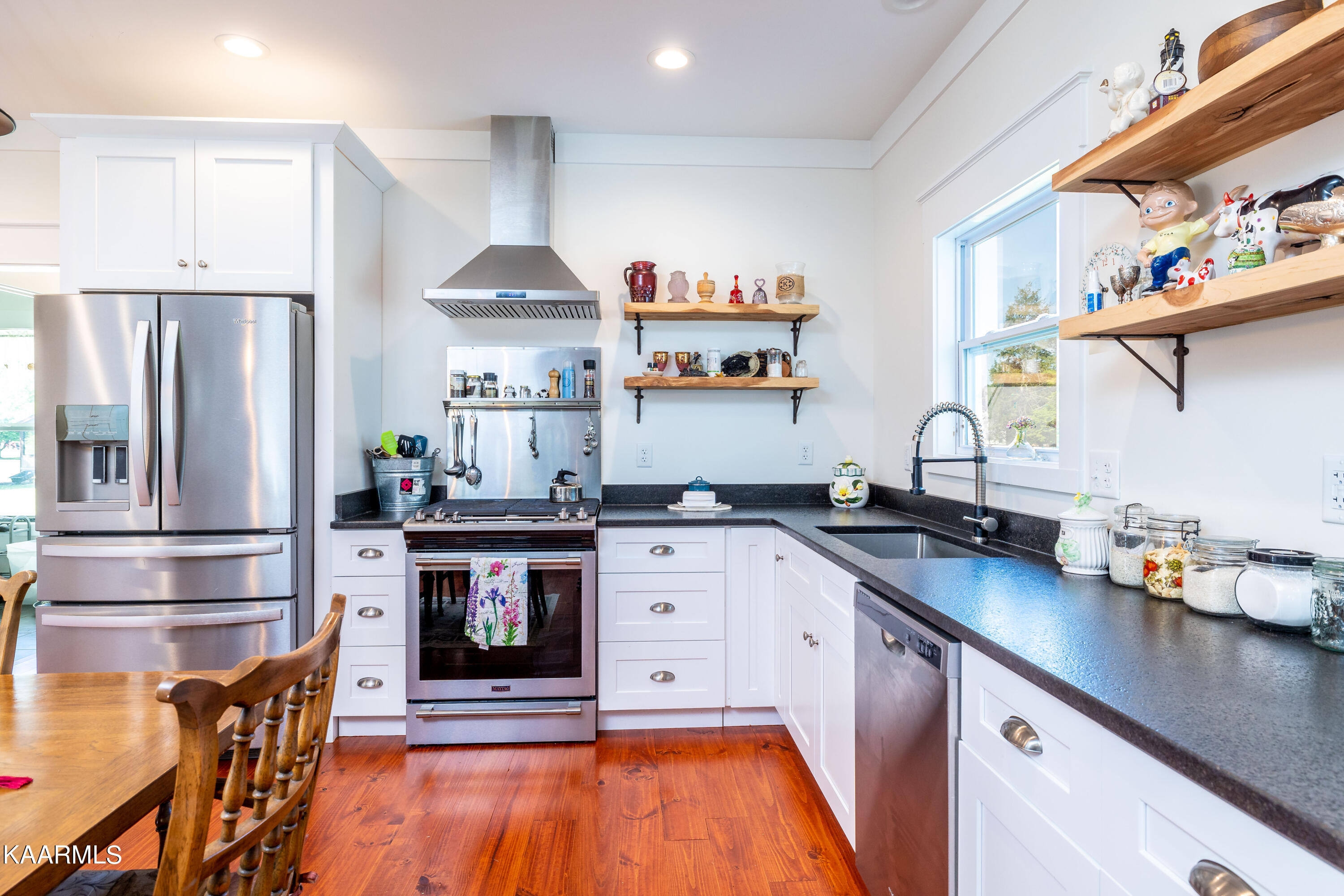 310 Sandy Lane Townsend, TN 37882 - Photo 14 of 50 310Sandyln-26