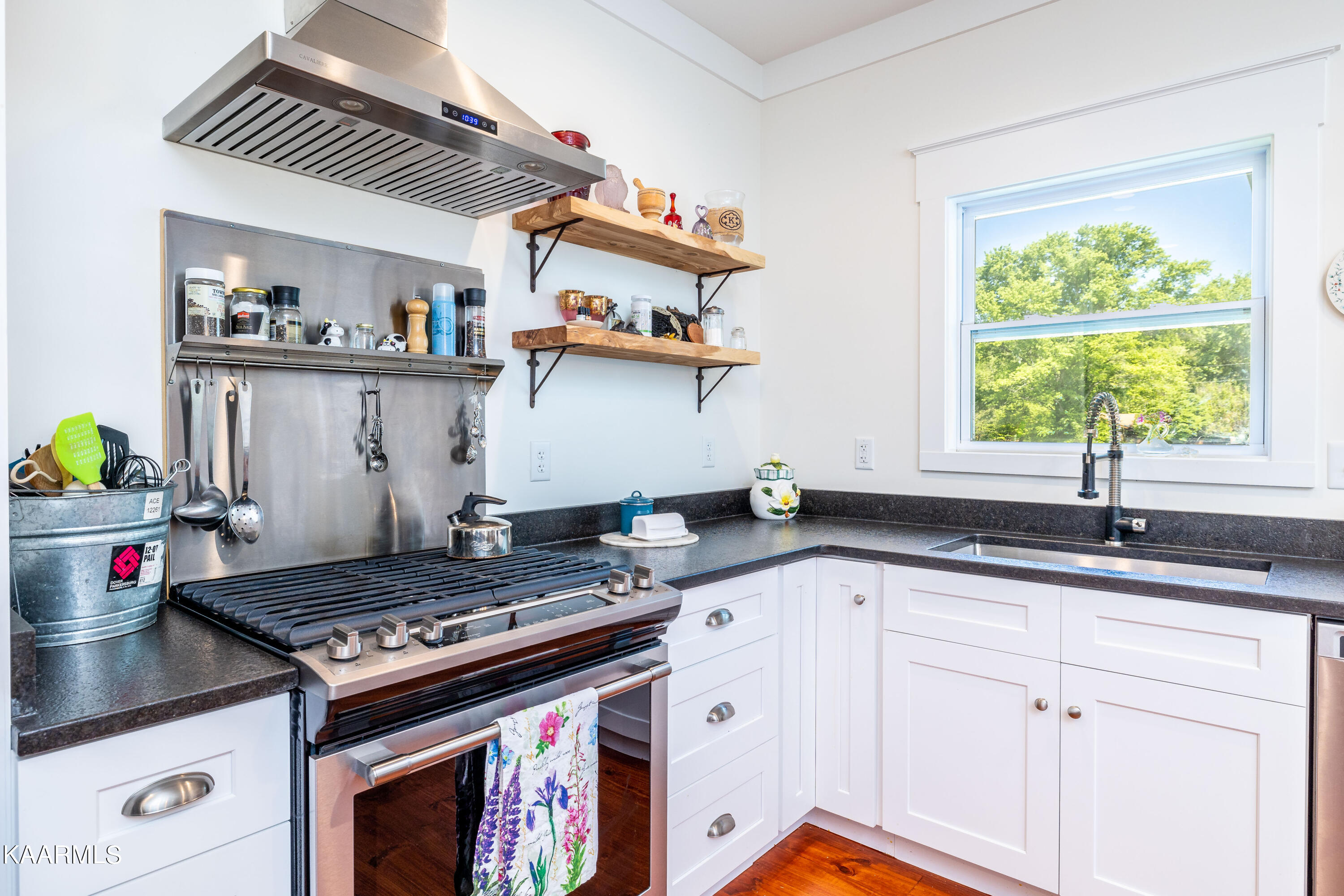 310 Sandy Lane Townsend, TN 37882 - Photo 17 of 50 310Sandyln-30