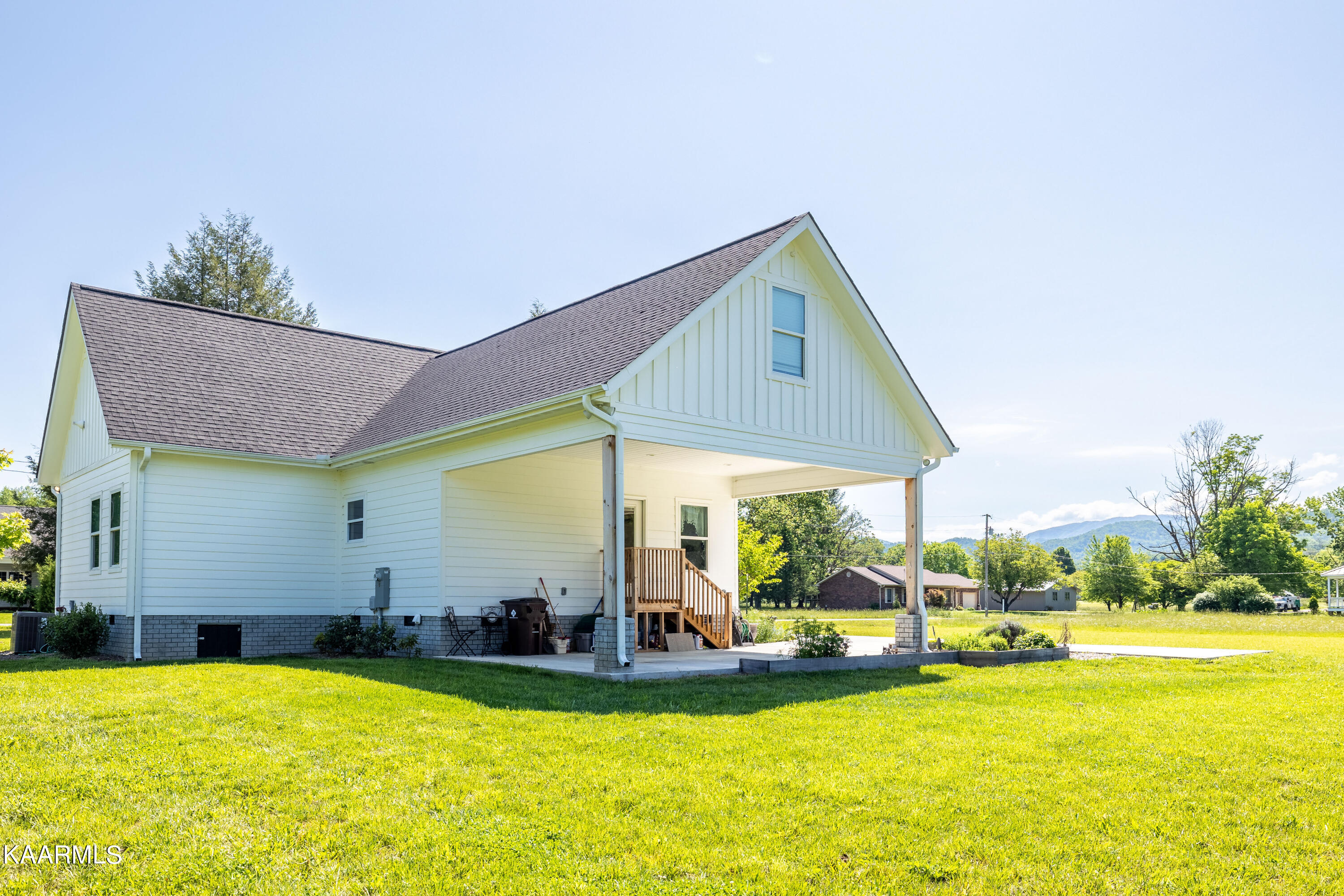 310 Sandy Lane Townsend, TN 37882 - Photo 39 of 50 310Sandyln-42